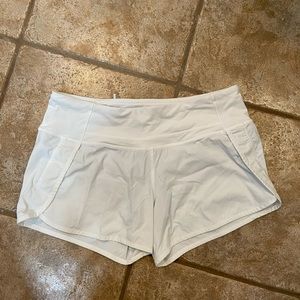 LULULEMON WHITE SHORTS